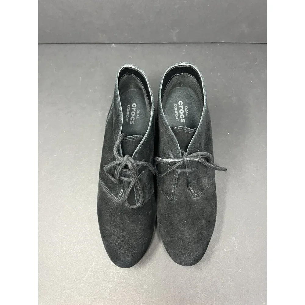 CROCS WOMEN'S LEIGH SUEDE WEDGE BOOTIE BLACK‎ #203419 SIZE 8.5